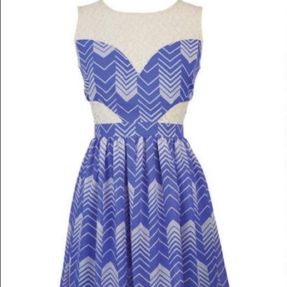 Dress - Picture 1 of 5